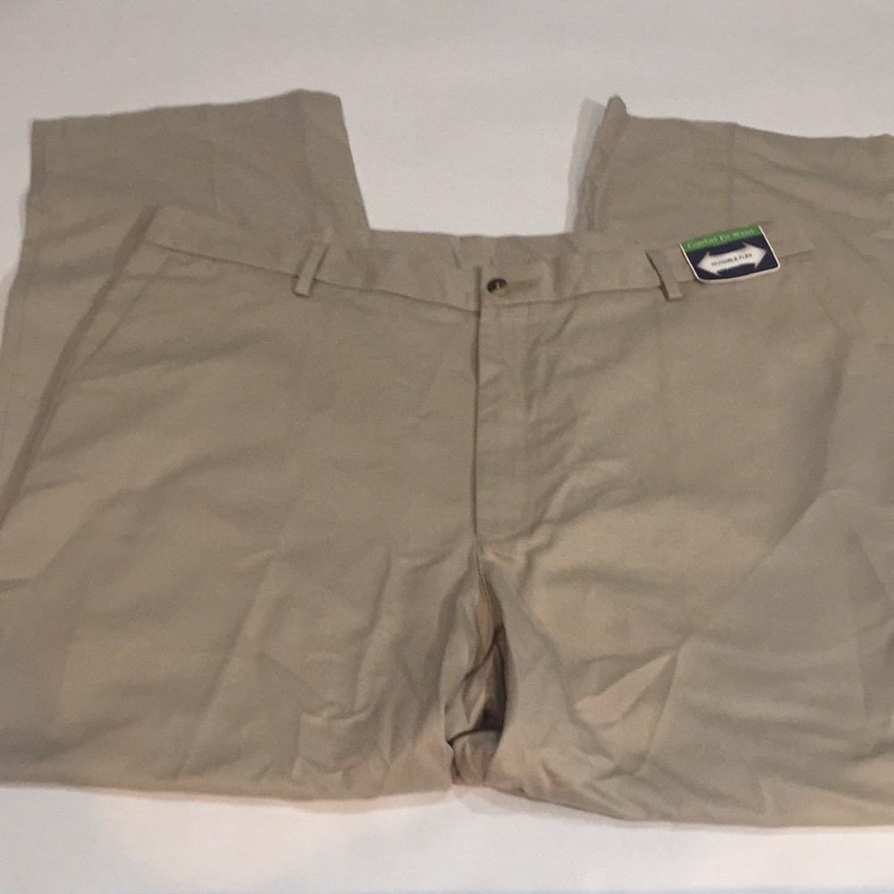 🔴Wrangler NWT khaki  men’s dress pants 40 X 30